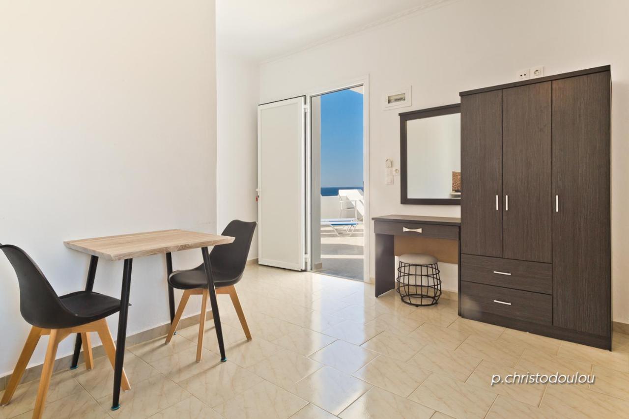 Albatros Studios & Apartments Lefkos  Bagian luar foto