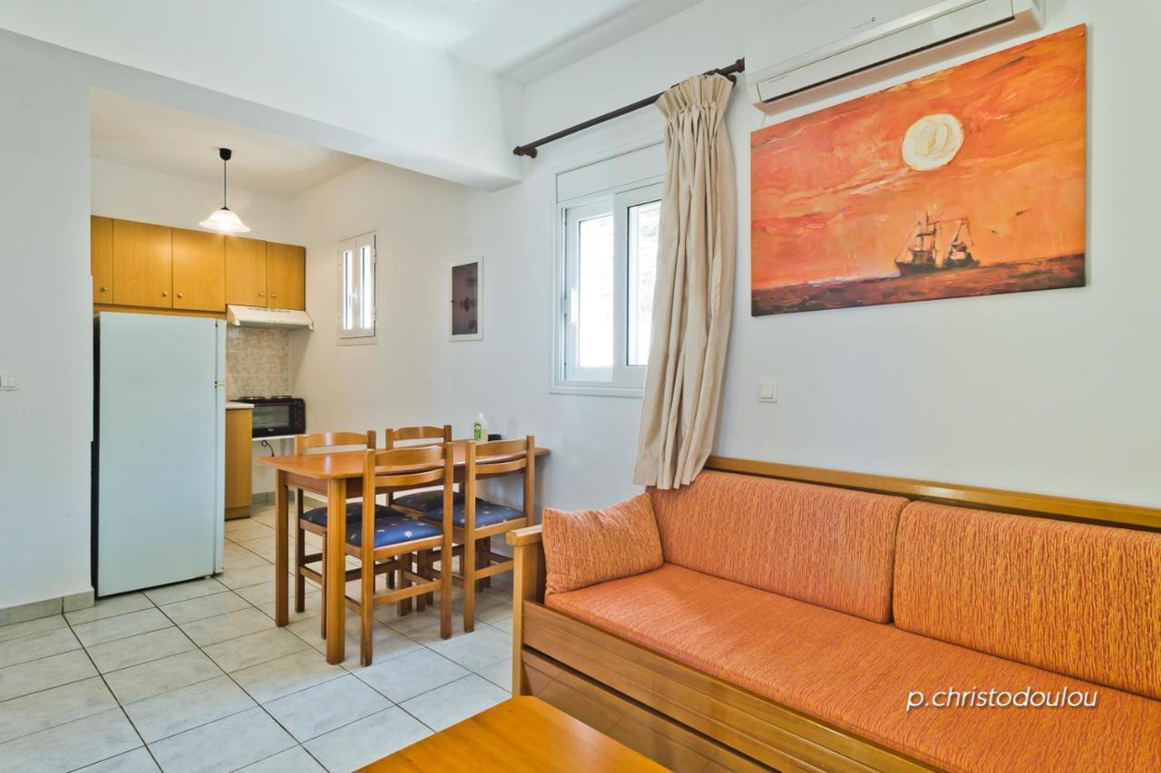 Albatros Studios & Apartments Lefkos  Bagian luar foto